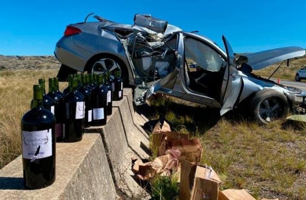 Volcó en las Altas Cumbres y destruyó el auto: se salvó de milagro