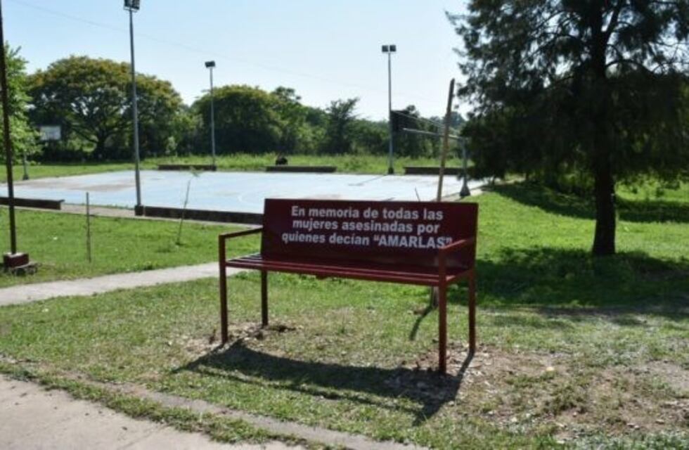 Instalaron en la provincia un nuevo banco rojo contra la violencia de género