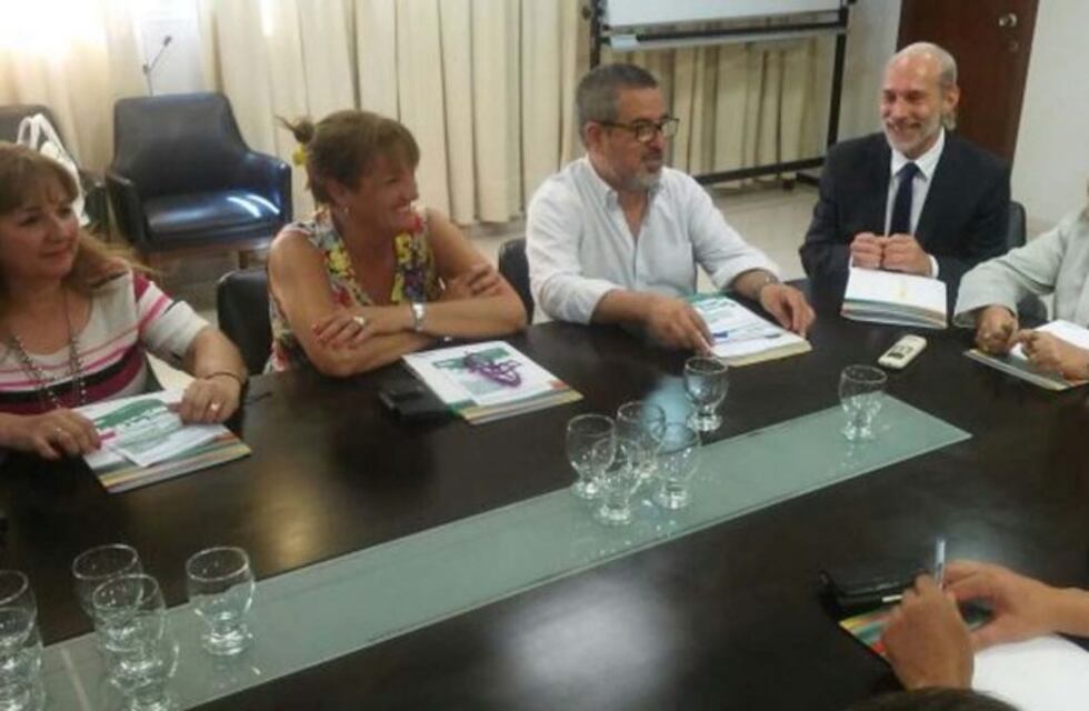 Paritaria docente: el Gobierno ofreció un aumento del 19,5% pero los gremios no están conformes