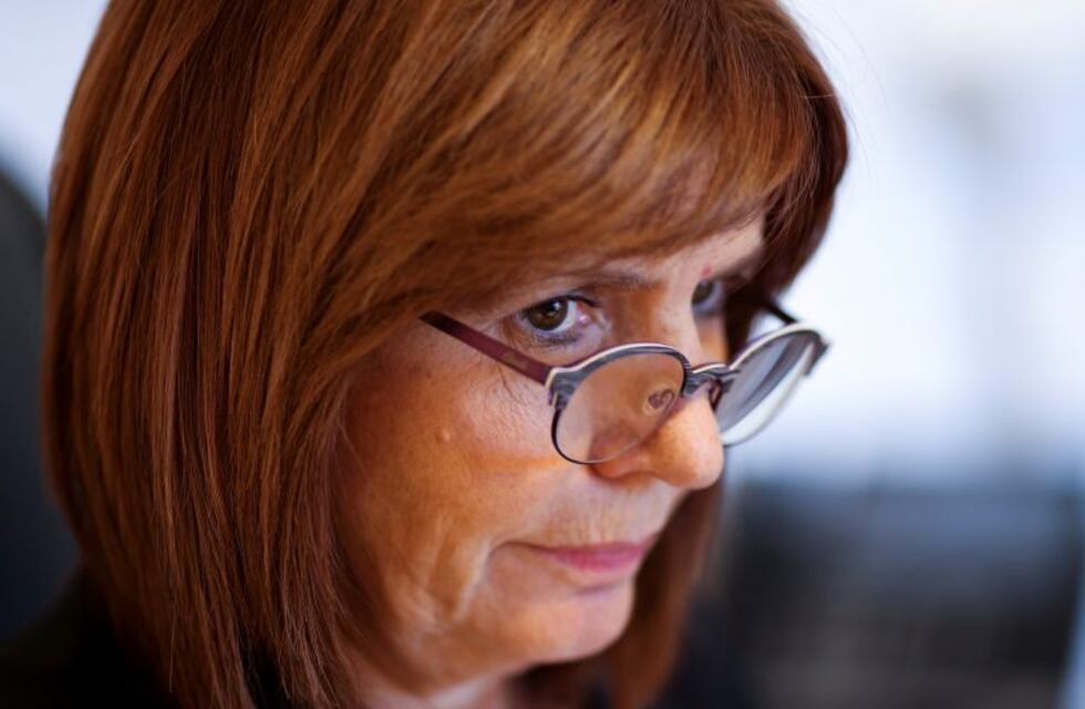 Para Bullrich, los artistas chilenos arrestados "no fueron prolijos en su accionar"