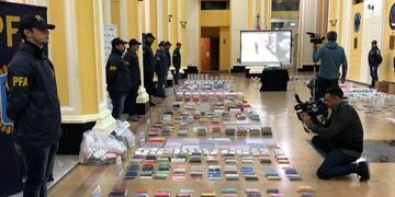 Allanamiento local Alto Rosario por fundas truchas