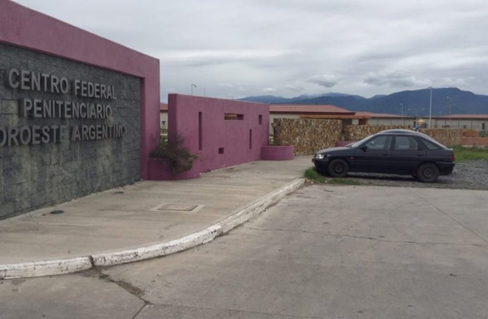 Un preso federal atacó a su novia durante un visita íntima