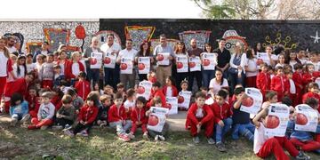 Se inauguró el mural realizado por niños del Jardín y Escuela de Artes