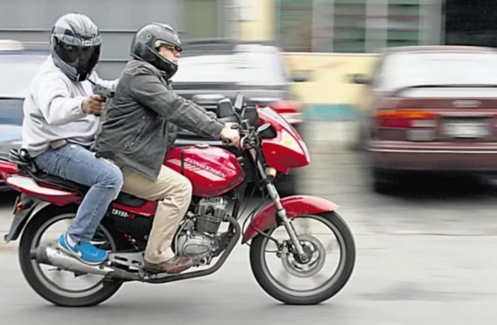 Ley Anti Motochorros: podrán tramitar un permiso para circular dos pasajeros en moto