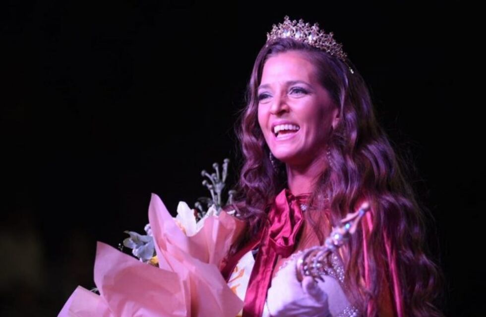 Laura Castiglioni es la nueva reina del Carnaval del País