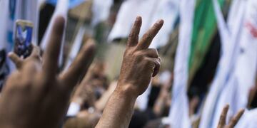 El PJ le pide "sensatez" a Suárez