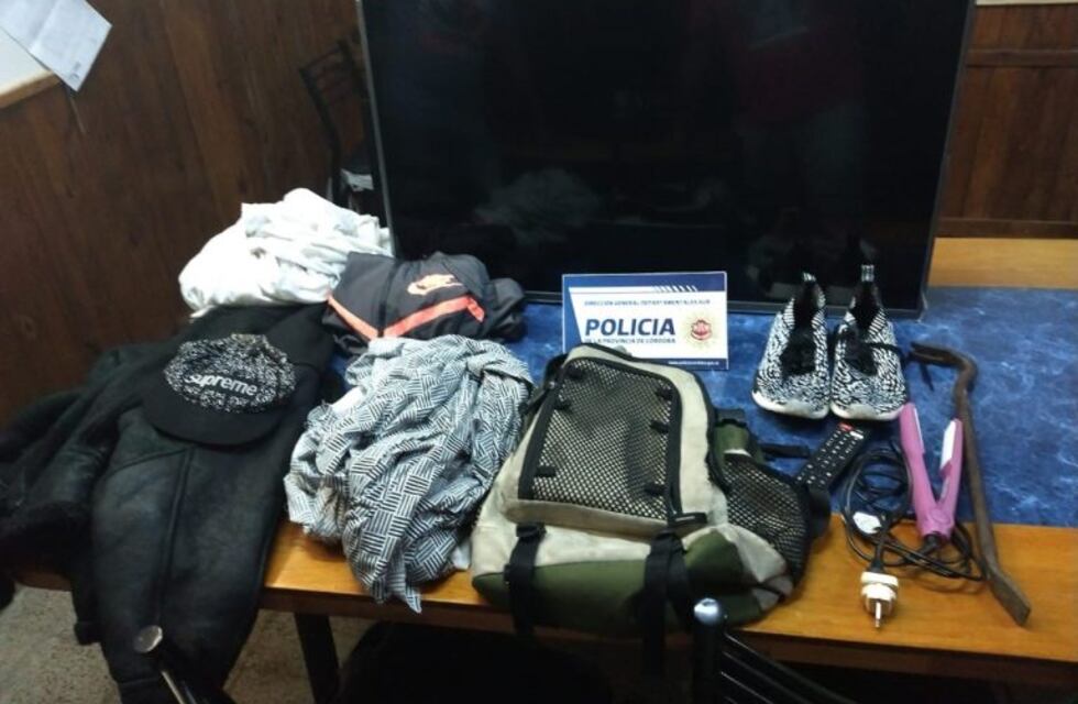 Robó, y lo agarraron con las manos en la masa