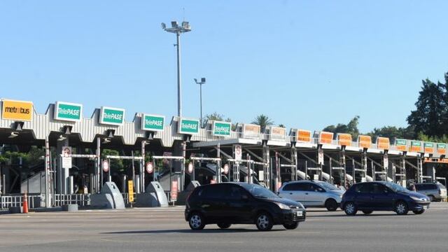 Autopistas del Sol\u002E (Mario Quintana)\u002E