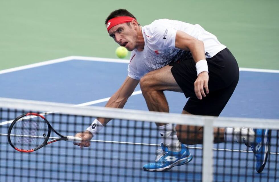 Leonardo Mayer no pudo con Roger Federer y se despidió de Cincinnati
