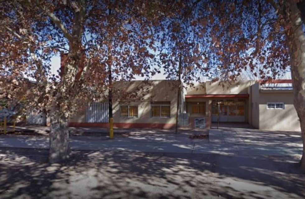 La maestra le pidió que haga la tarea "con lo que tenga" y él logró una obra de arte