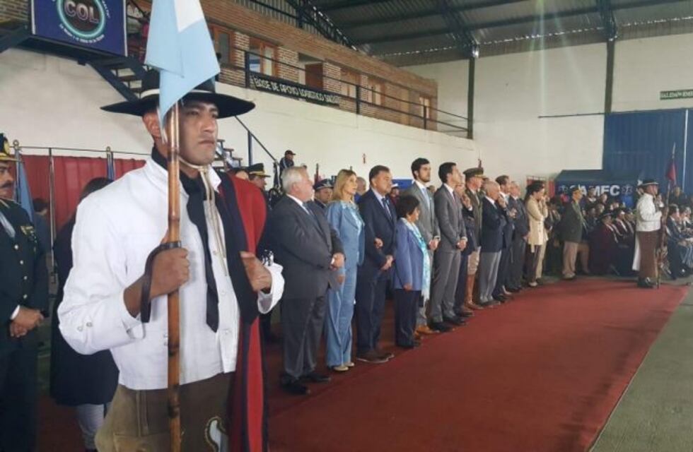 Tras las lluvias, el acto por Malvinas se realizó dentro del Ejército