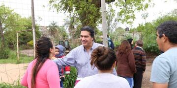Capitanich supervisó trabajos de limpieza integral en Villa Elba\u002E (Foto: @jmcapitanich)