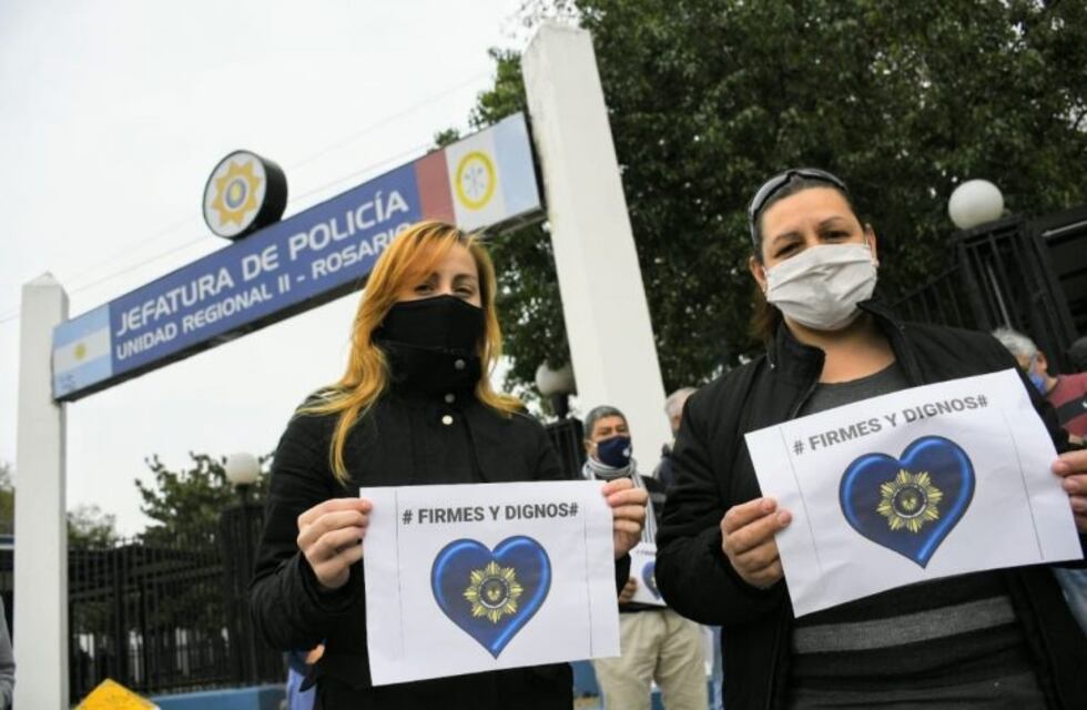 Bono, suba de adicionales y tarjeta alimentaria, la oferta de Sain a la policía
