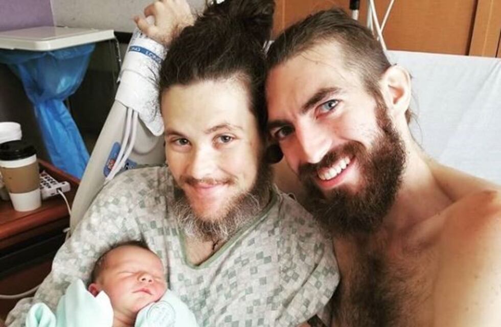 ¡Emocionante! La increíble historia del hombre trans que dio a luz a un bebé