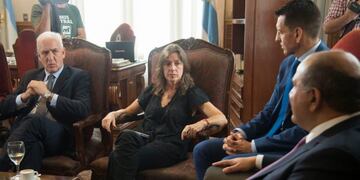 Twitter: @sabinafrederic