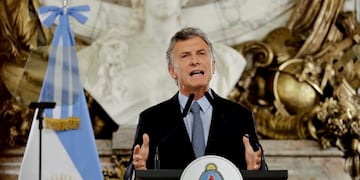 Argentina's President Mauricio Macri announces a presidential decree that aims to expedite the recovery of property related to corruption and drug trafficking, at the government house in Buenos Aires, Argentina, Monday, Jan\u002E 21, 2019\u002E (AP Photo/Natacha Pisarenko)