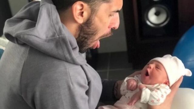 Facundo Campazzo y su hija\u002E