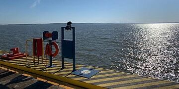 Muelle del Puerto de Posadas, al cual aún le falta colocar una grúa y equipamiento para mover contenedores en esa estructura\u002E