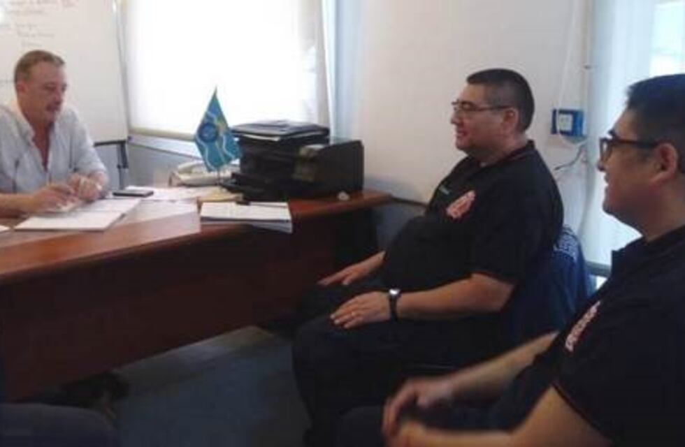 Defensa Civil del Chubut se reunió con las nuevas autoridades del Cuartel de Bomberos de Trelew