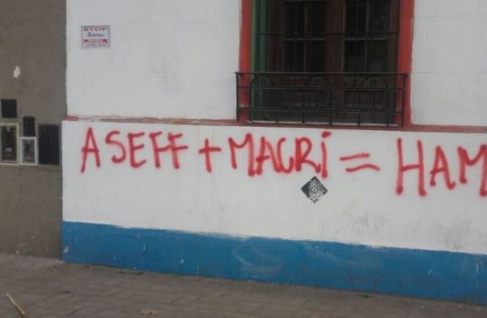 Atacaron una sede de Cambiemos en Moreno