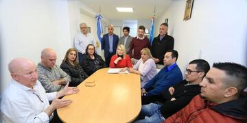 Gobernadora Bertone - Acuerdo Salarial