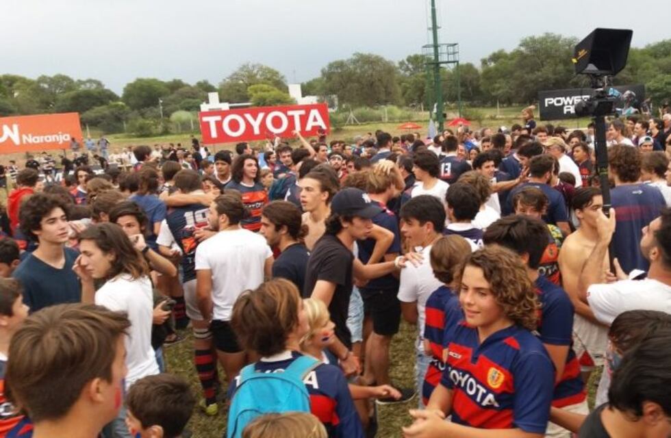 Palermo Bajo sigue arriba en el Oficial de Rugby; Tablada es escolta