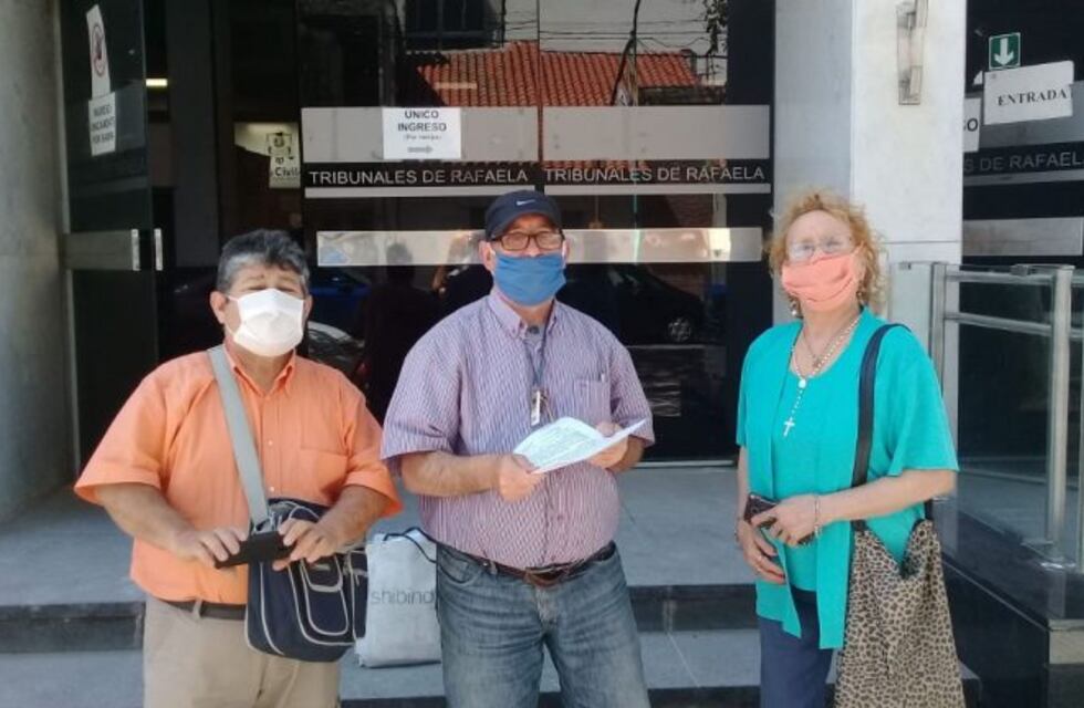 Amigos de la Vida entregó un reconocimiento al juez que prohibió las fumigaciones en Sastre