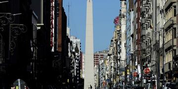 Avenida Corrientes y el Obelisco (DYN)