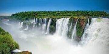 Nuevo récord histórico en Cataratas del Iguazú