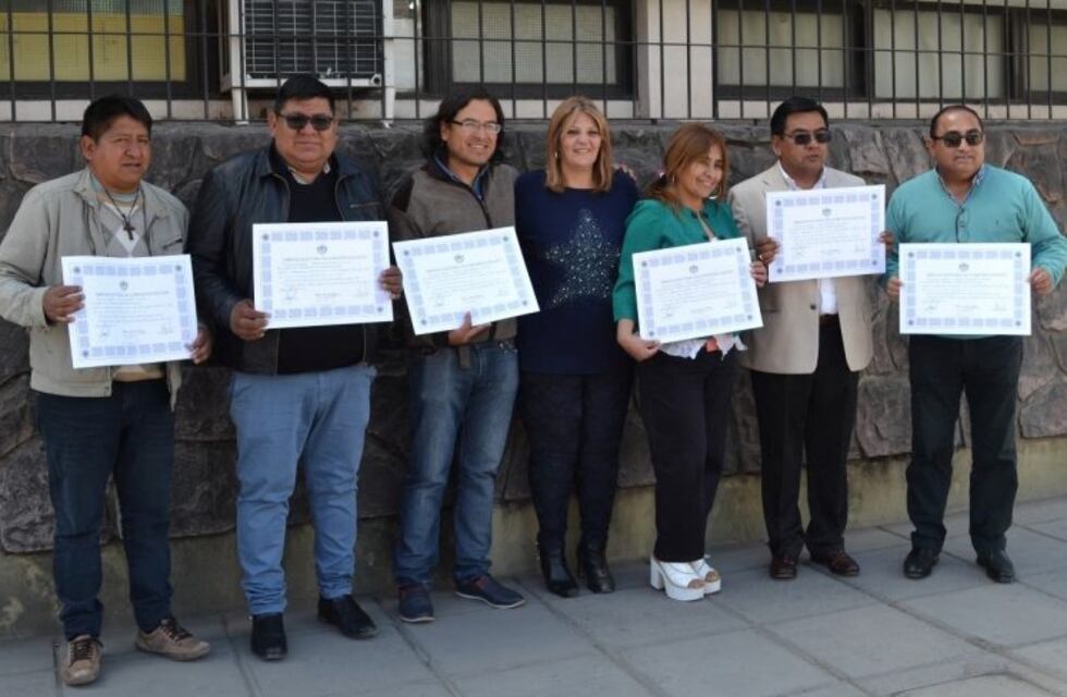 Futura primera intendente de Maimará recibió su diploma