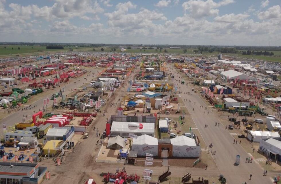 Presentan nuevas líneas de créditos en Expoagro para financiar al sector agrícola