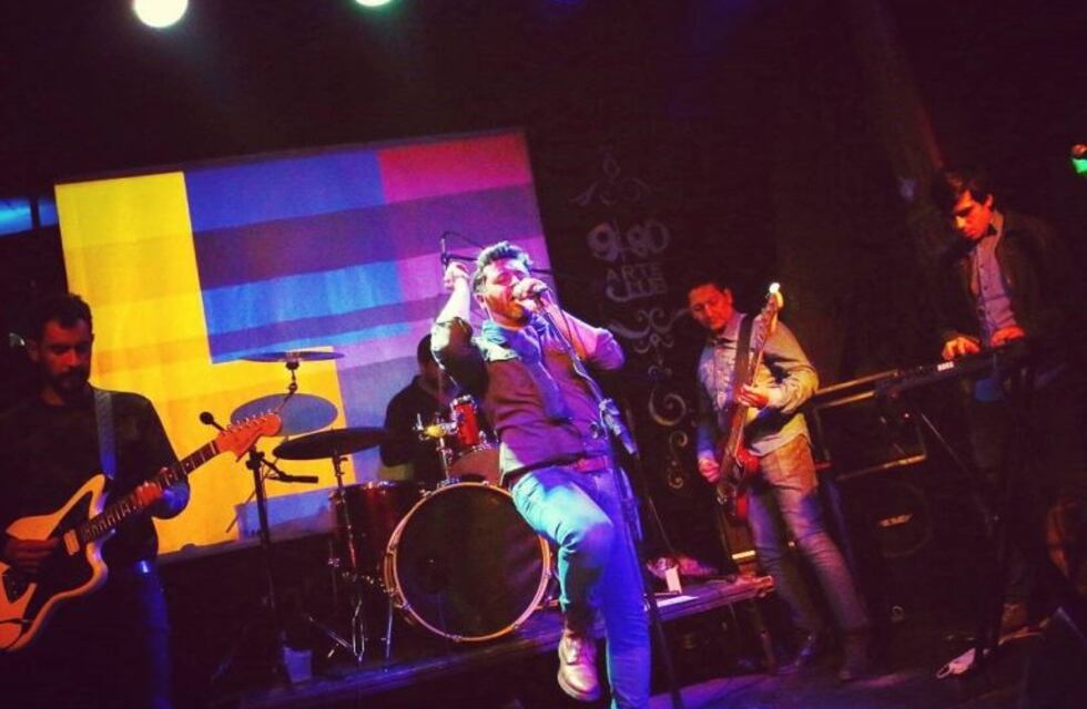 Ultramar lanza nuevo disco, en las redes