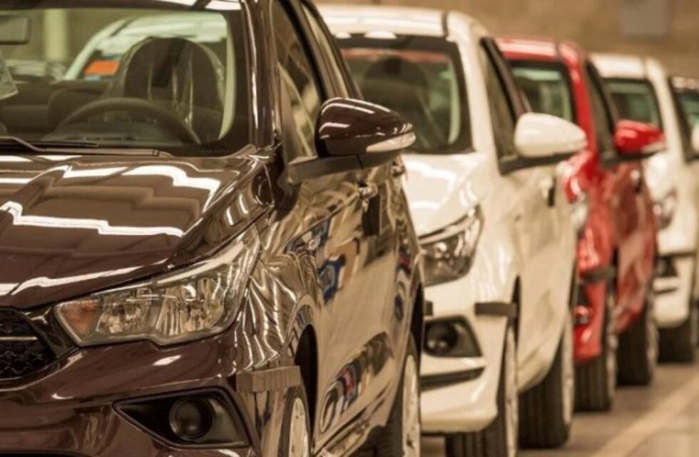 Ordenan congelar por seis meses las cuotas de planes ahorro de autos