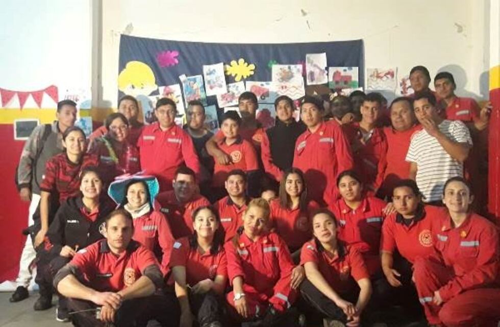 Bomberos Voluntarios impulsan la campaña "Abrigando Salta"