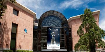 Fachada del edificio de Torneos y Competencias\u002E (Foto: Web)