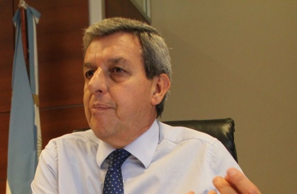 Gattoni reconoció que hay que salir de la fase 1 y pidió aprender a convivir con el virus