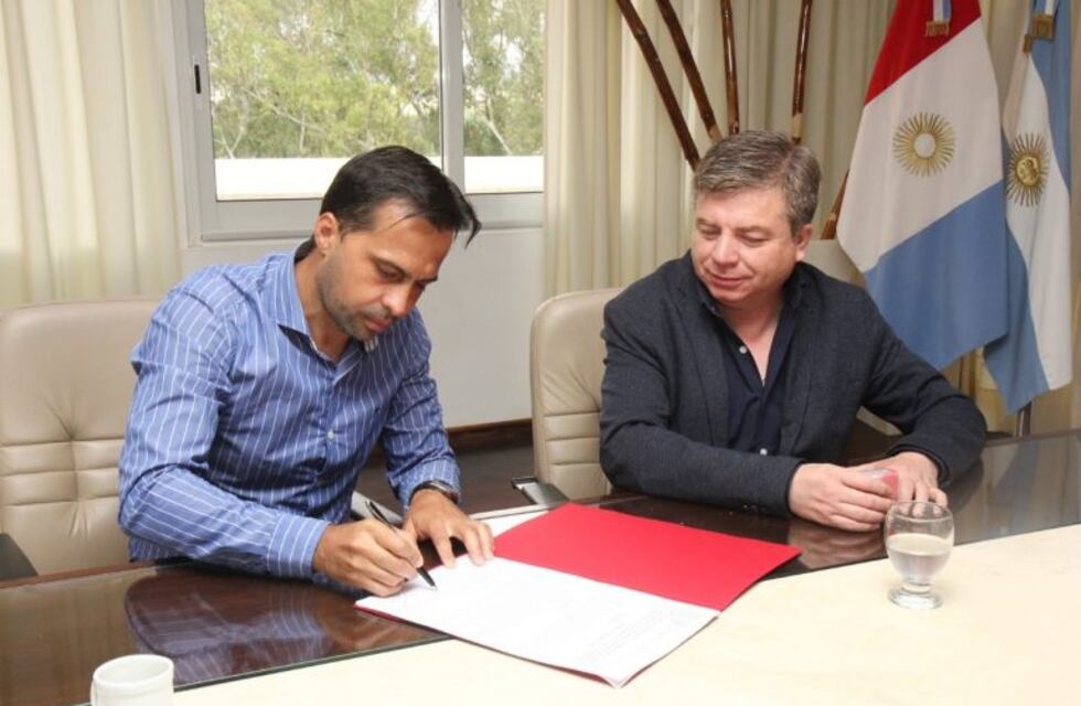 Carlos Paz: El Municipio firmó un convenio de cooperación turística con San Juan