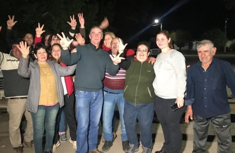 Gustavo Ripeloni fue reelecto en Colonia Vicente Agüero