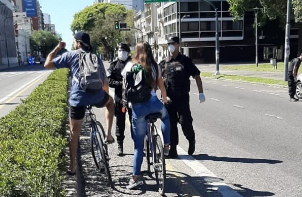 Detienen a 8 adolescentes por día por incumplir aislamiento en Santa Fe