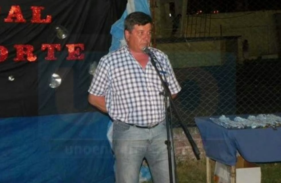 Un viceintendente propuso a las mujeres que aprovechen el 8M para cocinar