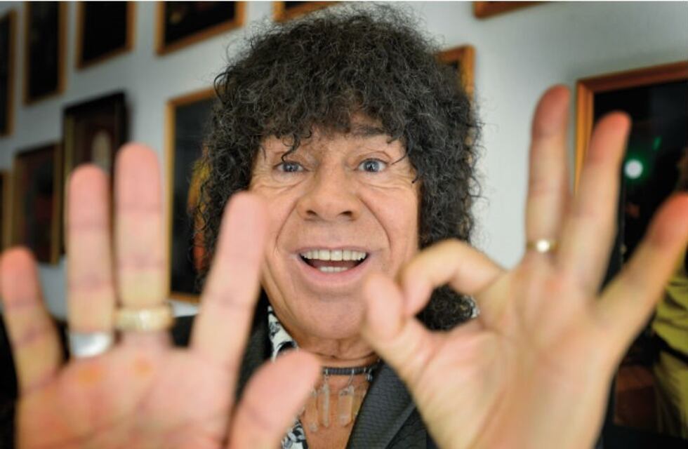 Internaron a La Mona Jiménez en el Instituto Modelo de Cardiología