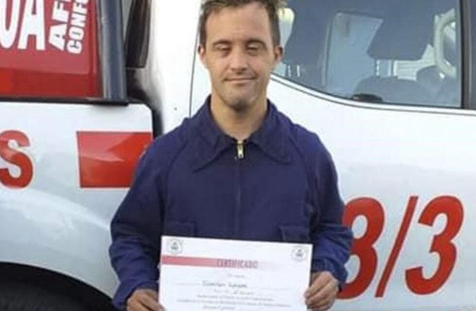 Orgullo: Keki, el primer bombero cordobés con síndrome de Down