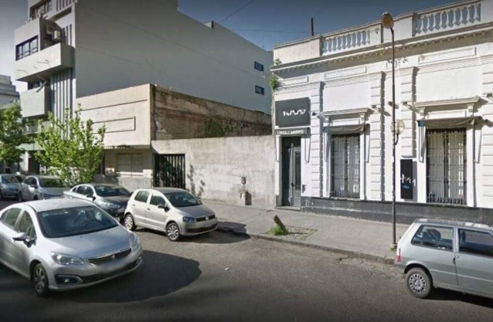 Recibió dos cortes en un boliche platense y la mandaron a pegarse las heridas con "La Gotita"