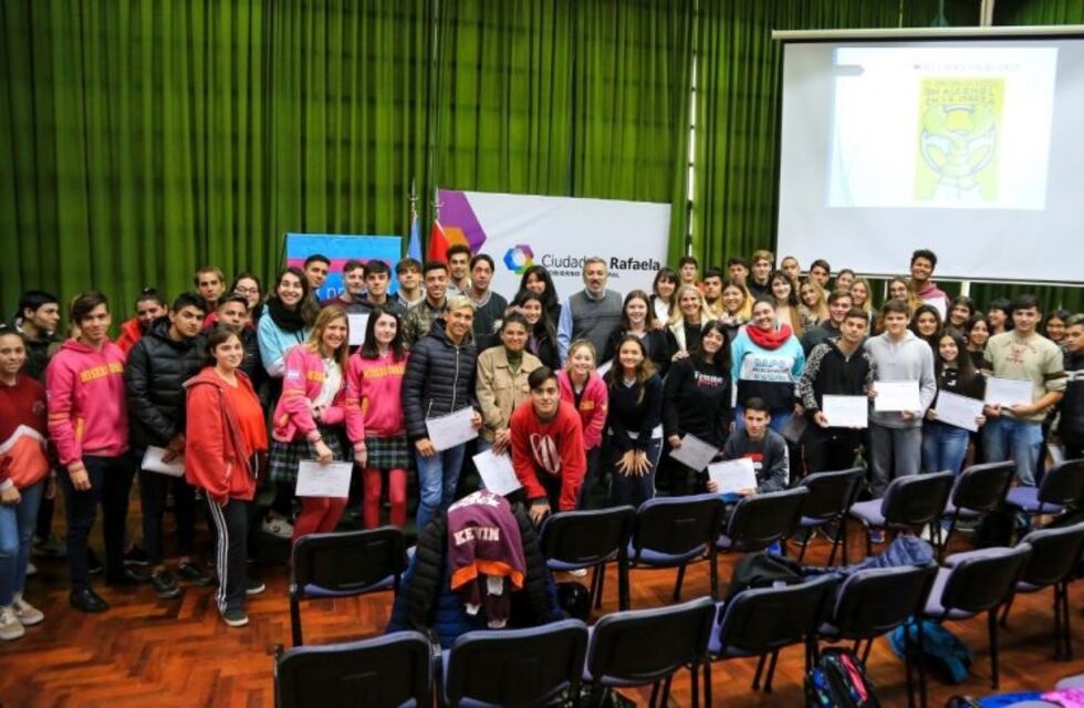 Más de un centenar de jóvenes finalizaron "Mi primera licencia de conducir"