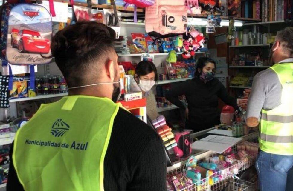 Comercios en Azul: arrancaron los controles y el centro será peatonal