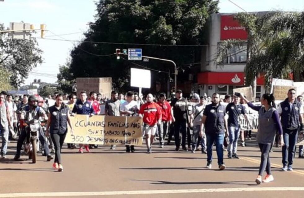 Por la crisis, la fábrica de zapatillas Dass despidió a más de 100 empleados
