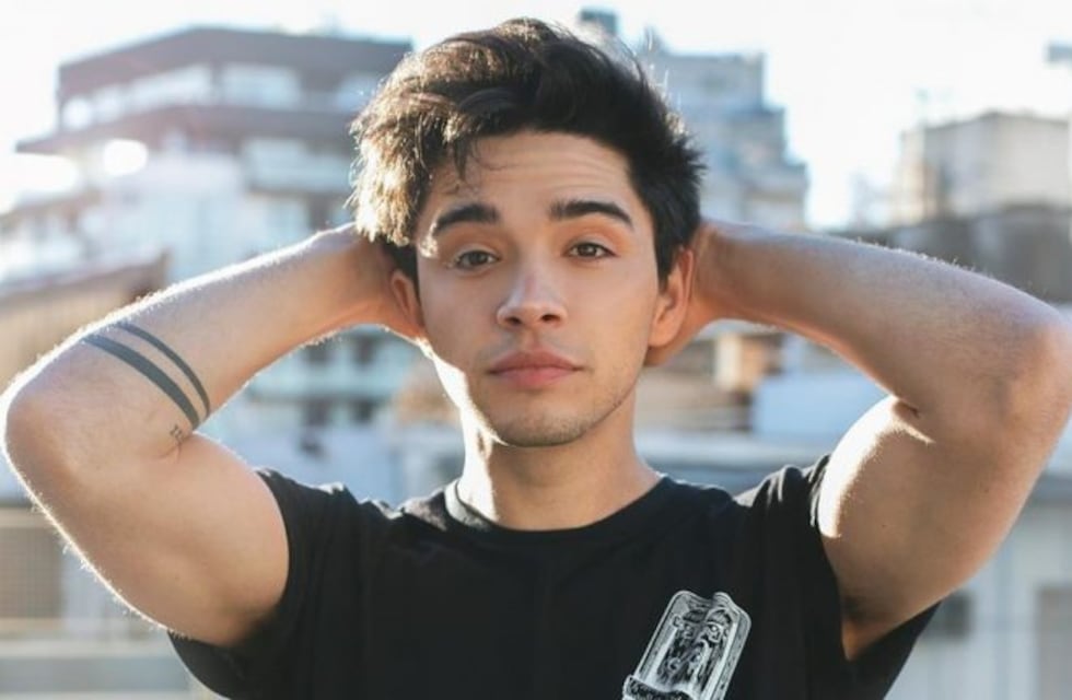 Julián Serrano renunció al Súper Bailando y lo anunció en Twitter: "Siamo Fuori"