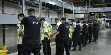 Policu00eda de Seguridad Aeroportuaria