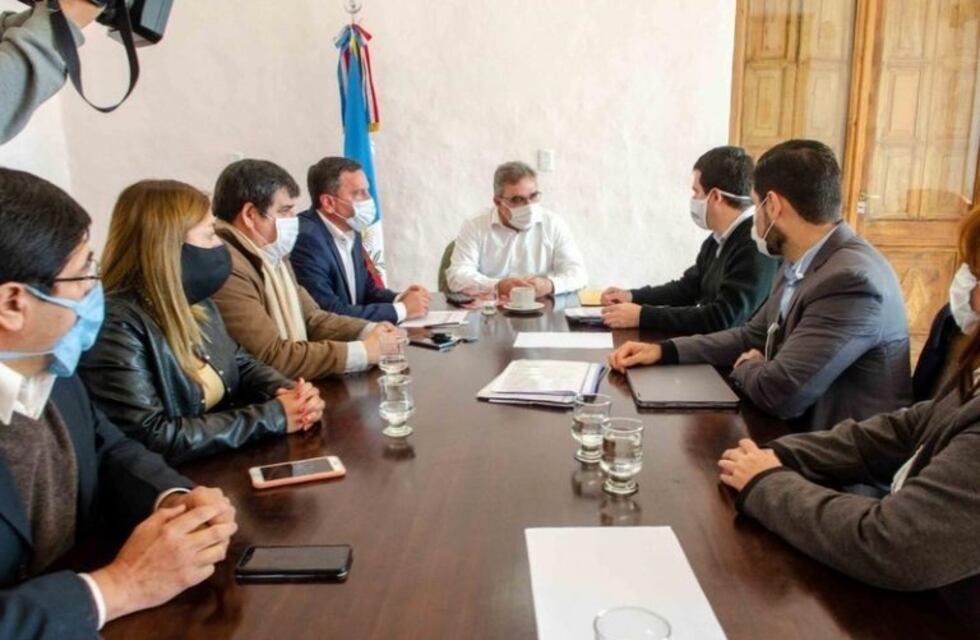 El gobernador Jalil lanzó créditos para reforzar al sector productivo