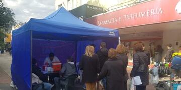 Intensa campaña callejera para vacunar contra la hepatitis